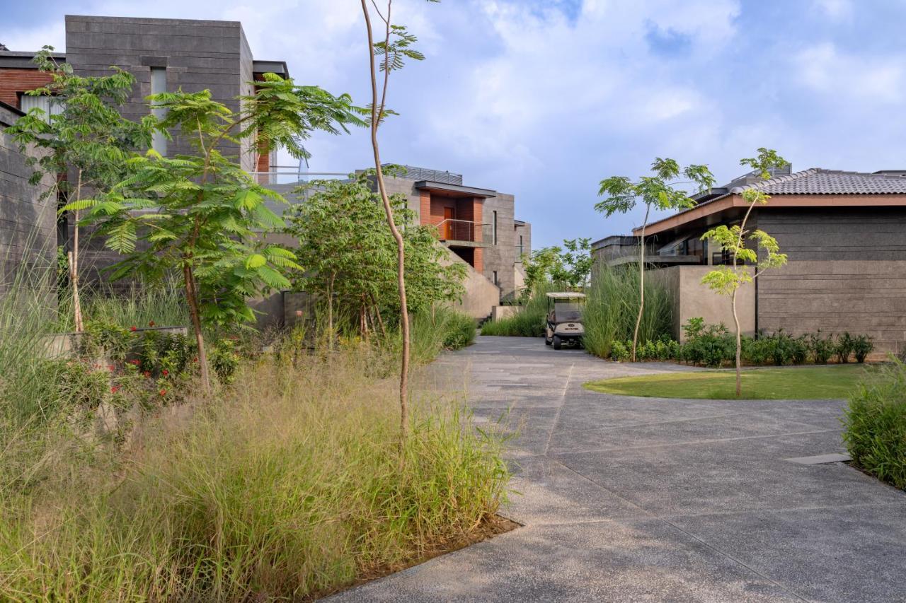 Hotel Mysa Zinc Journey By The Fern, Nani Devati à Sānand Extérieur photo